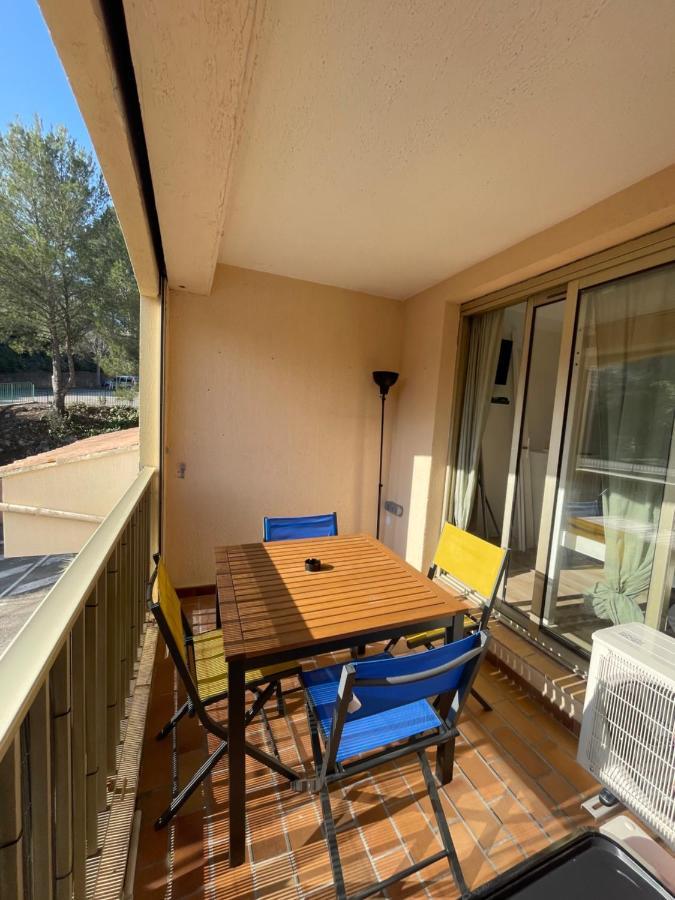 Studio Climatise Piscine Et Proche Plage Sanary-sur-Mer Eksteriør billede