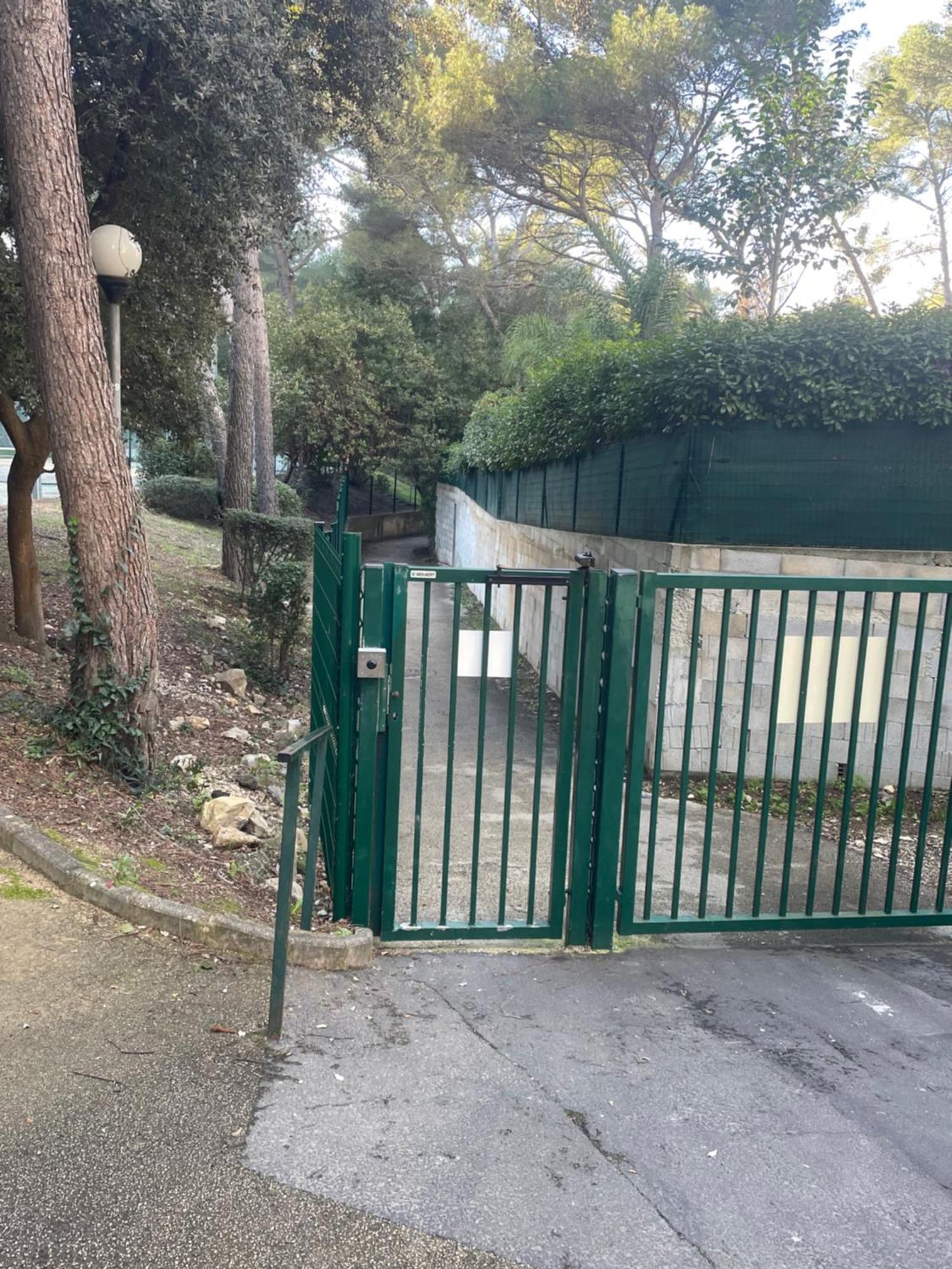 Studio Climatise Piscine Et Proche Plage Sanary-sur-Mer Eksteriør billede